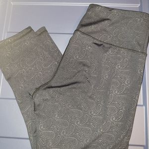 Zyia black Paisley leggings